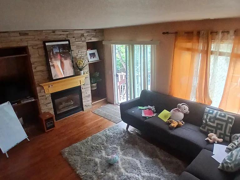 1201 S Akron Way — Photo 8