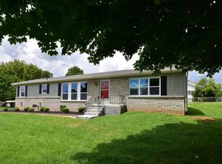 2401 Capri Dr, Knoxville, TN 37912