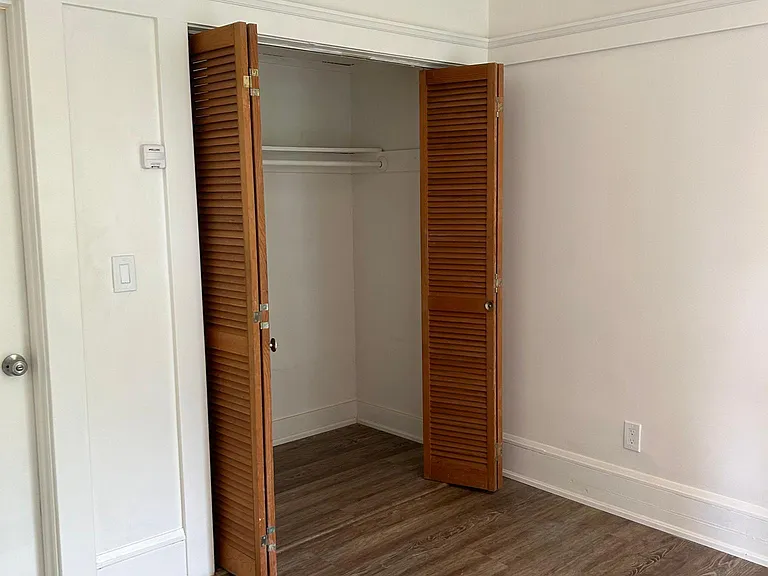 6425 Telegraph Ave #7 — Photo 4