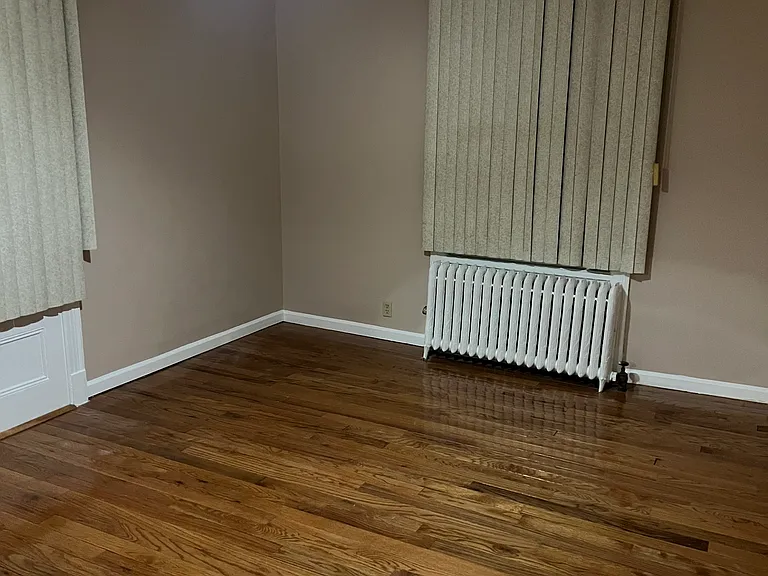 137 E Lincoln Ave — Photo 3