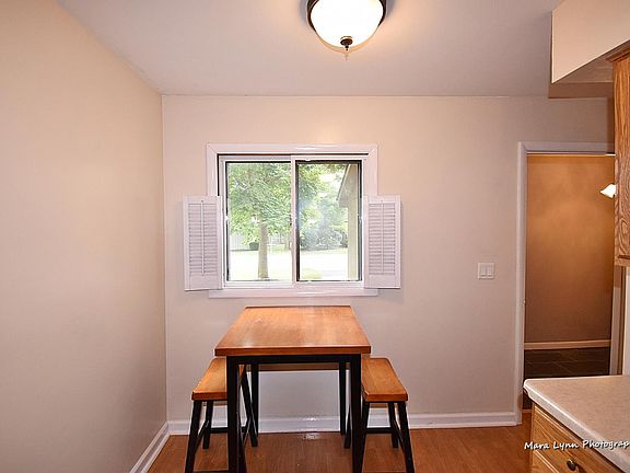 4th image of 2S590 Marie Curie Ln #590