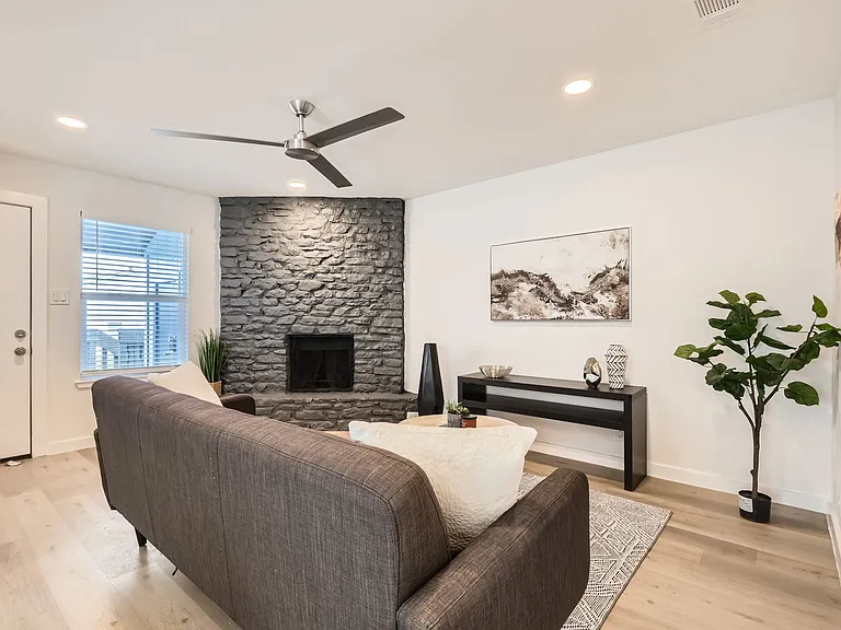 10208 Brownie Dr #D — Photo 6
