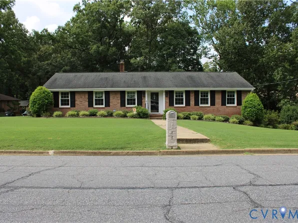 1117 Oakwood Dr, Colonial Heights, VA 23834