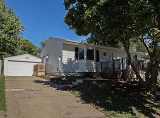 812 Pioneer Rd, Des Moines, IA 50315