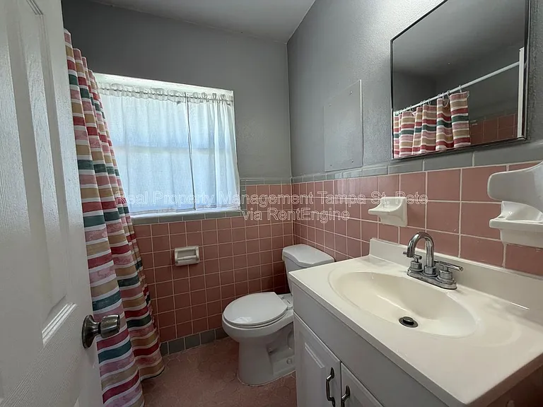 6900 Miami Dr #2 — Photo 10