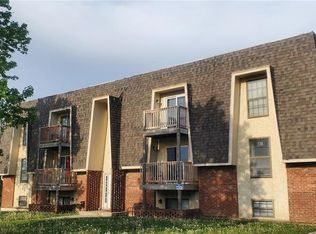 1312 NW 6th Ter, Blue Springs, MO 64014