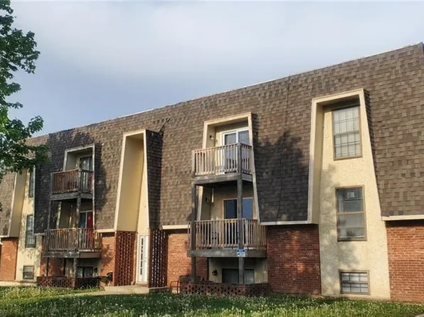 1312 NW 6th Ter, Blue Springs, MO 64014