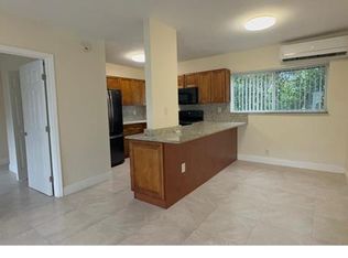 2217 NE 2nd St APT 3, Pompano Beach, FL 33062