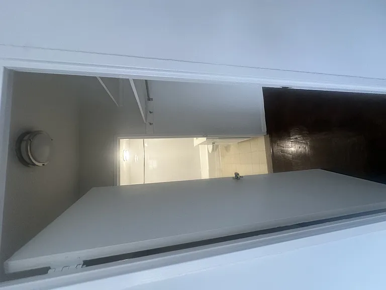 Calvert House Apartments — Photo 69