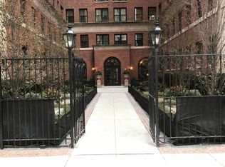 400 W Deming Pl APT 1B, Chicago, IL 60614
