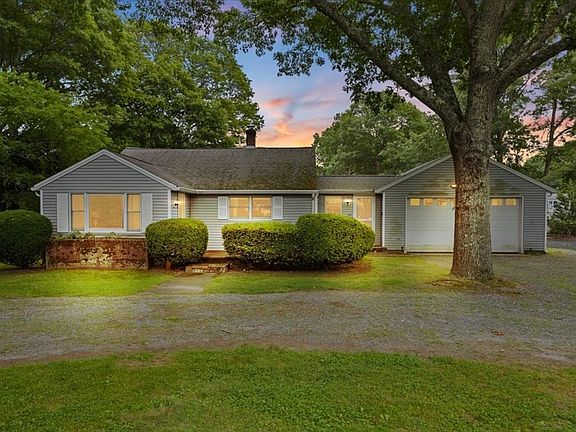 2nd image of 435 Sandwich Rd