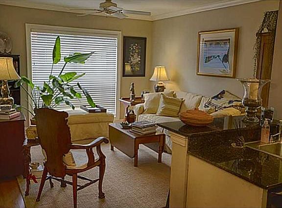 2nd image of 2521 Metairie Lawn Dr #205