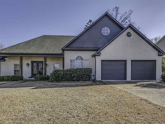 4th image of 179 Woodlands Glen Cir