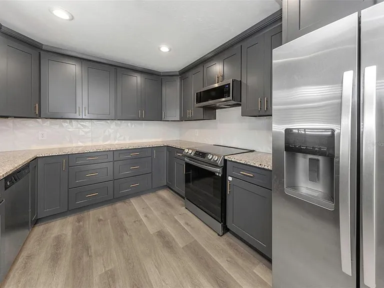4030 Fieldgreen Pl — Photo 15