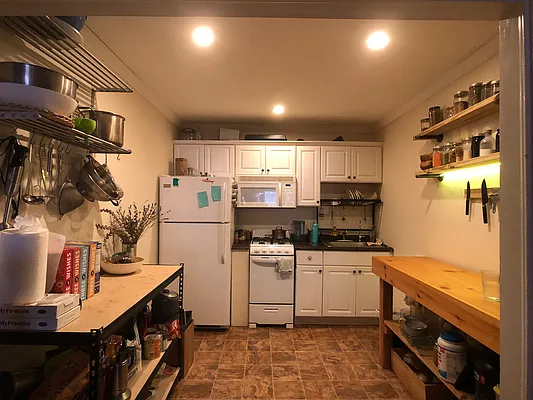 Rented by BRE Services LLC | media 16