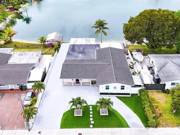 6290 W 16th Ave, Hialeah, FL 33012