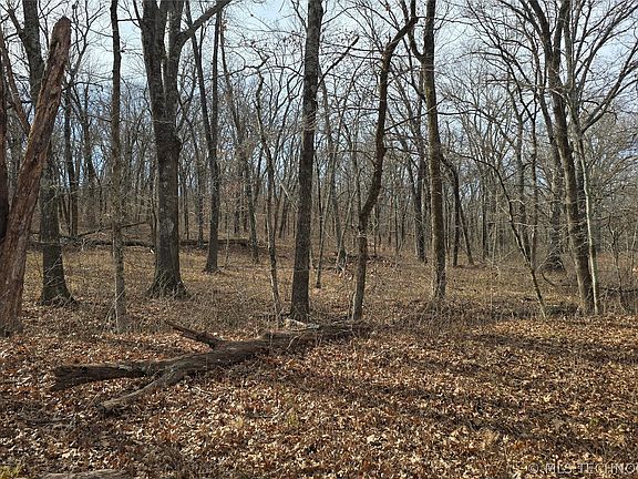 3rd image of 21936 Creager Rd