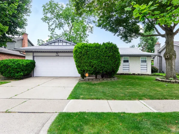 1454 Pine Valley Blvd, Ann Arbor, MI 48104