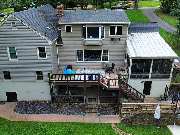 Entertainment areas abound in this amazing, versatile property with a great centralized location in a beautiful neighborhood! The only thing that's missing is YOU!