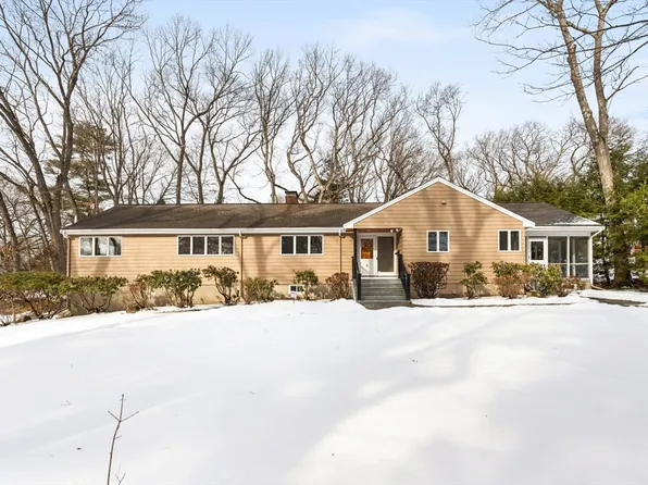 5 Philip Rd, Lexington, MA 02421
