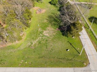 26 S 592nd Pl, Grove, OK 74344