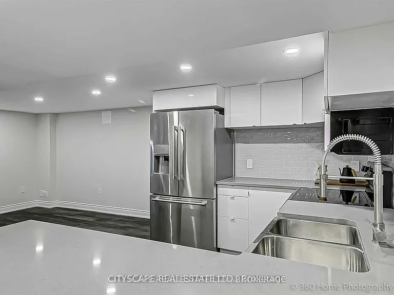 176 Wellesworth Dr #BASEMENT — Photo 9