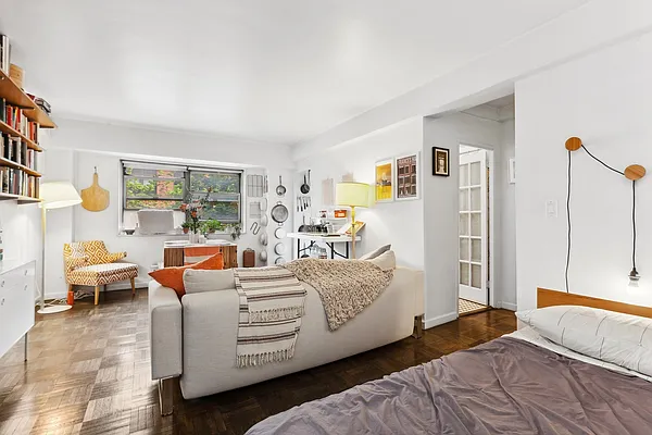 Sold by Corcoran | media 3