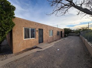 119 Charleston St SE, Albuquerque, NM 87108