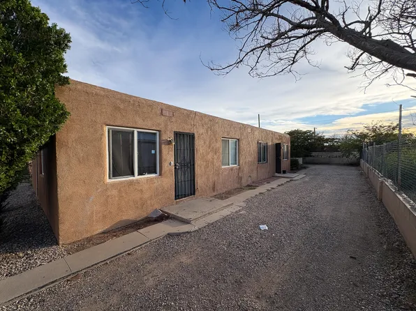 119 Charleston St SE, Albuquerque, NM 87108