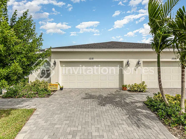 1218 Preston Estates Cir — Photo 1