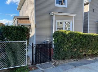 313 Prescott St, Yonkers, NY 10701