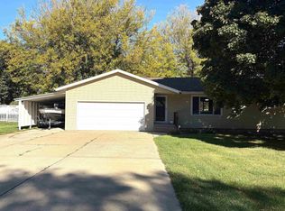 104 Sunset St, Yankton, SD 57078