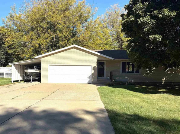 104 Sunset St, Yankton, SD 57078