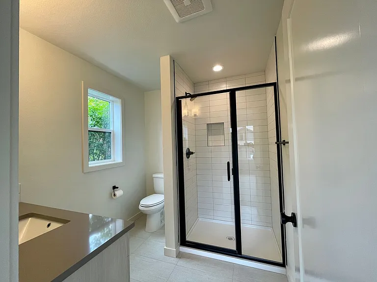 601 SE Spokane St #201 — Photo 34