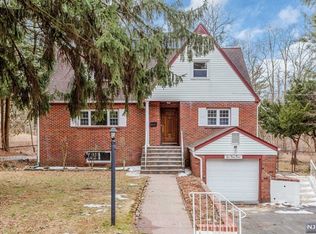 644 Closter Dock Rd, Closter, NJ 07624