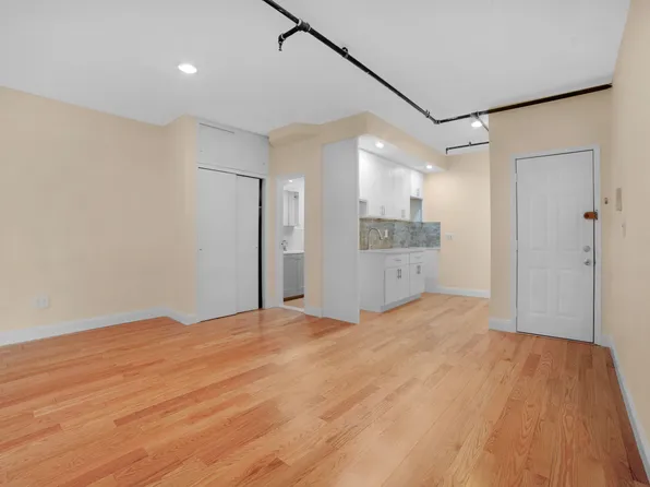 250 3rd Avenue image 1 of 6