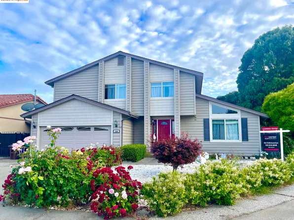 136 Poplar Ct, Hercules, CA 94547