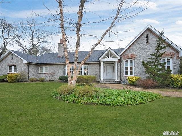 1st image of 102 Country Club Dr