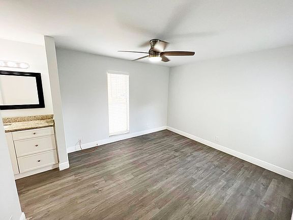 4th image of 4417 Treehouse Ln APT 22A