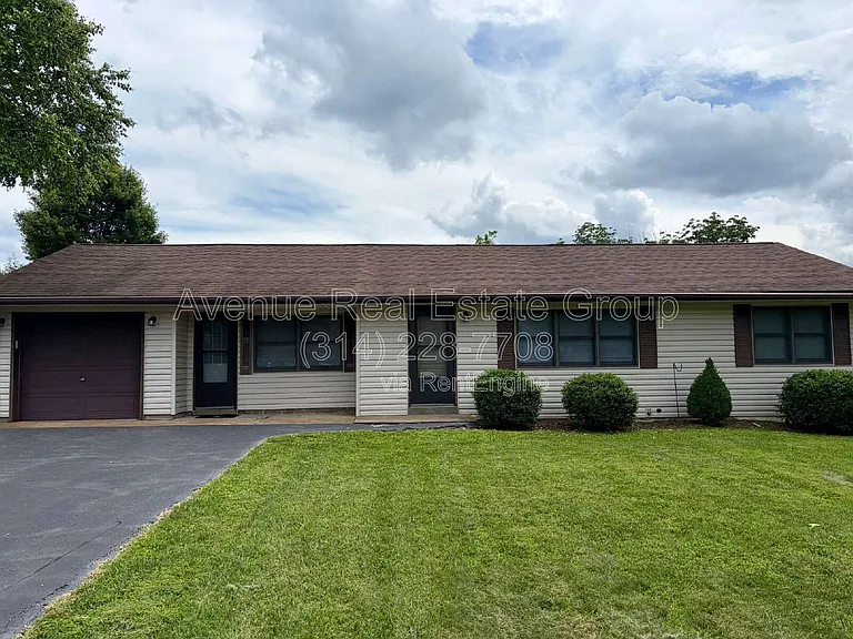 608 Connie Ln — Photo 2