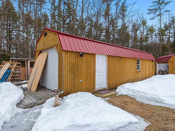 4th image of 129 Salmon Falls Road