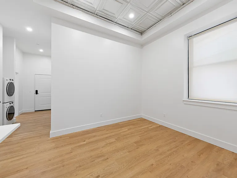 99 Richmond St #101 — Photo 6