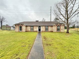 117 Pinehaardt Dr, Selma, AL 36701