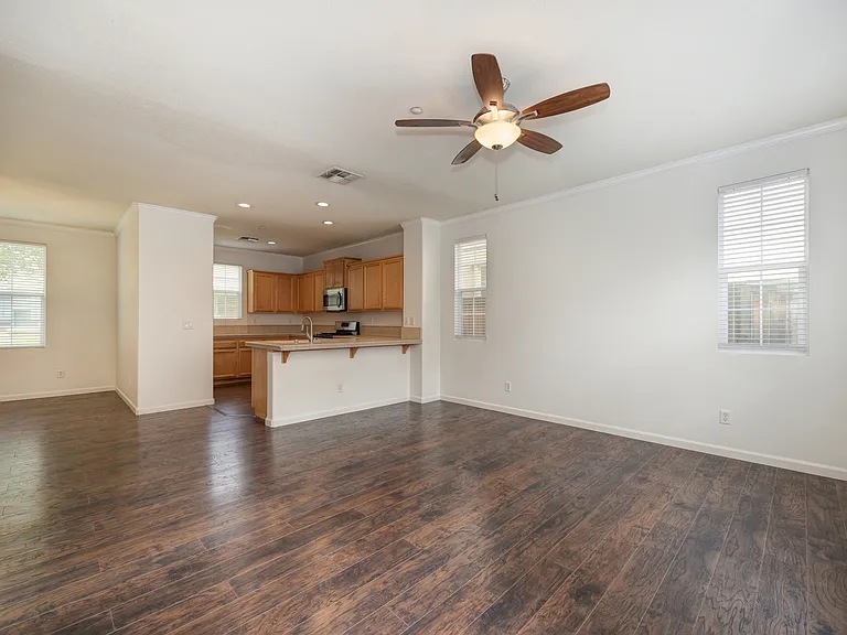 24 Crystalwood Cir — Photo 11