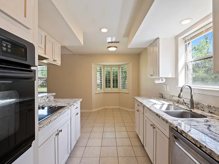 719 Reseda Dr — Photo 11
