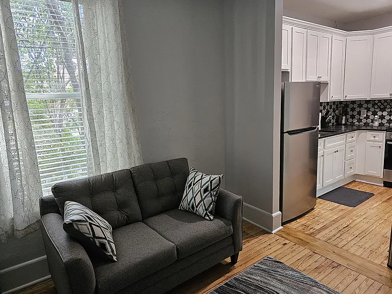 120 W Pennsylvania Ave #29 — Photo 2