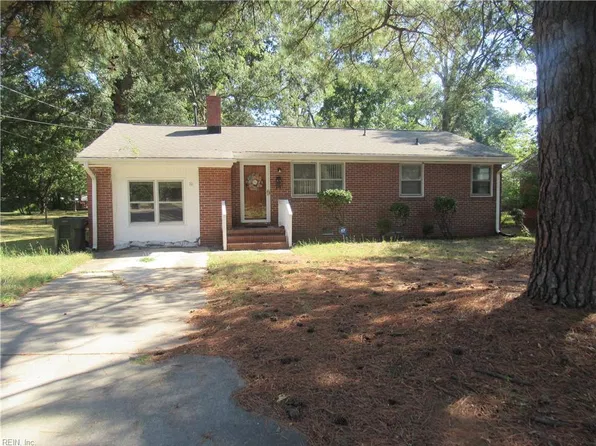 10 W Walker Rd, Hampton, VA 23666
