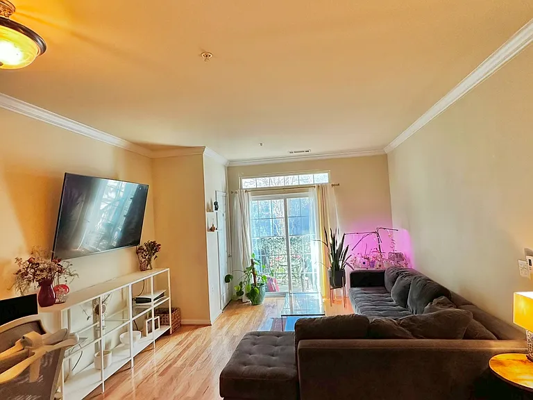 2465 Army Navy Dr #101 — Photo 11
