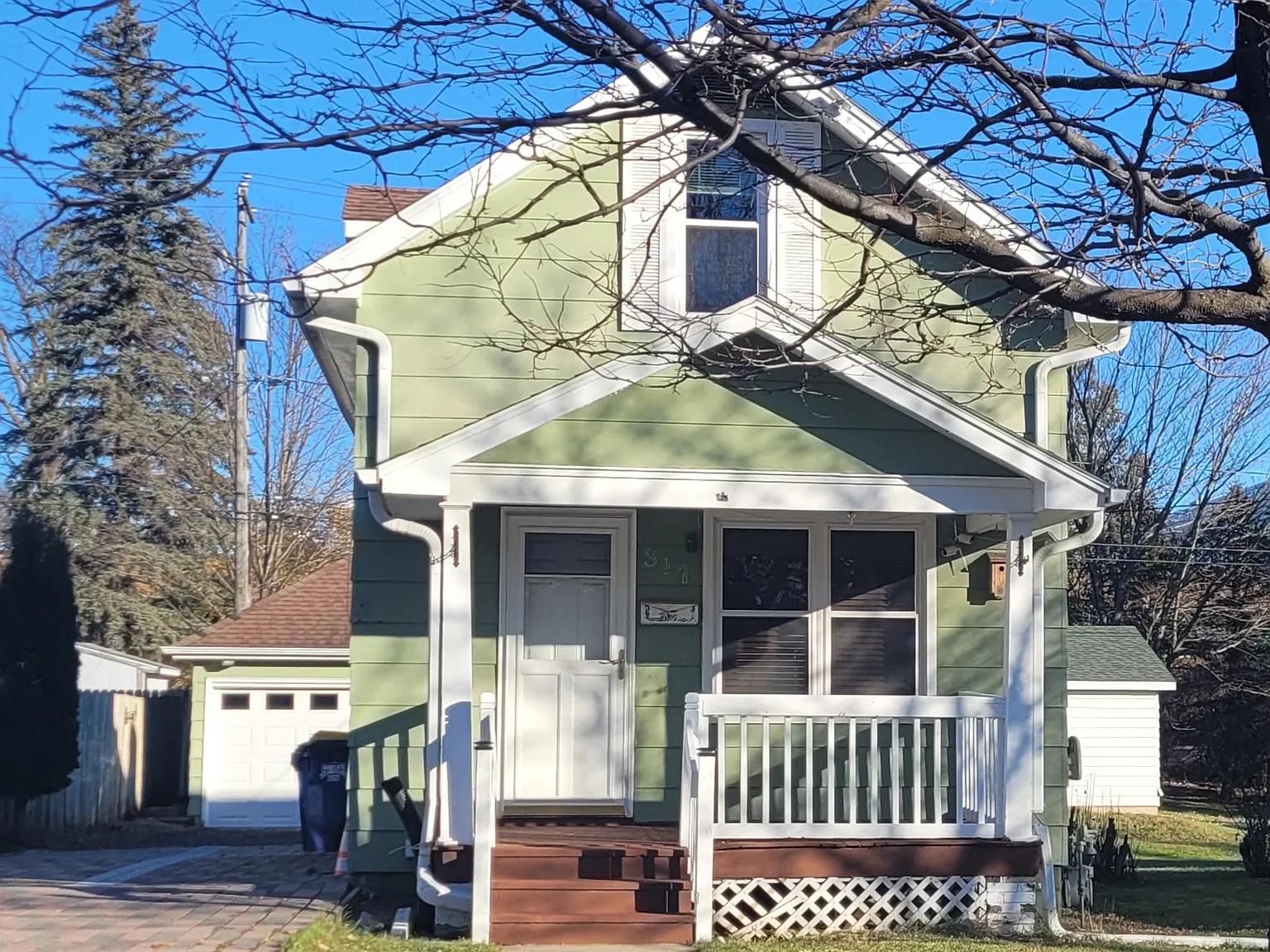 817 N 2nd Ave — Photo 1