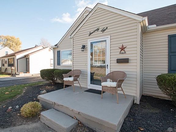 3rd image of 75 Omalee Dr